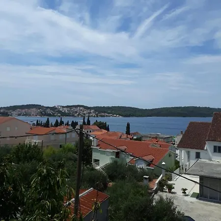 Alena Trogir